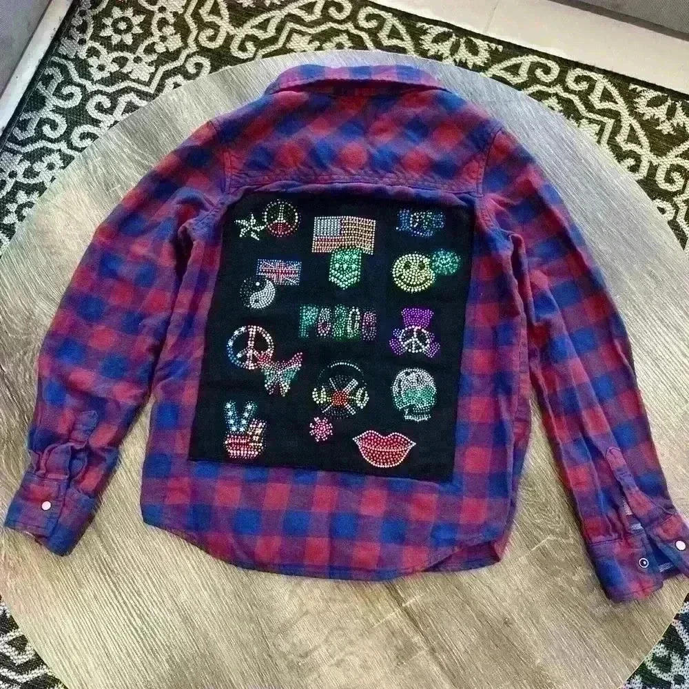 Butter Super Soft Girls Size M Shirt With Embellishments.p